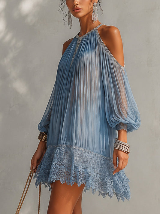 Serafina | Mini Abito Blu con Spalle Scoperte, Arricciato e Orlo in Pizzo
