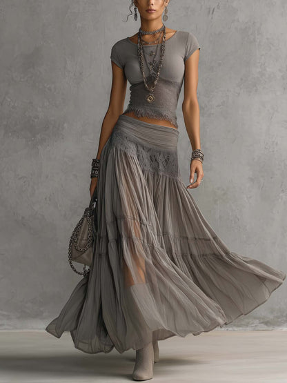 Monica | Completo Top Grigio con Inserti in Pizzo e Gonna Lunga Plissettata