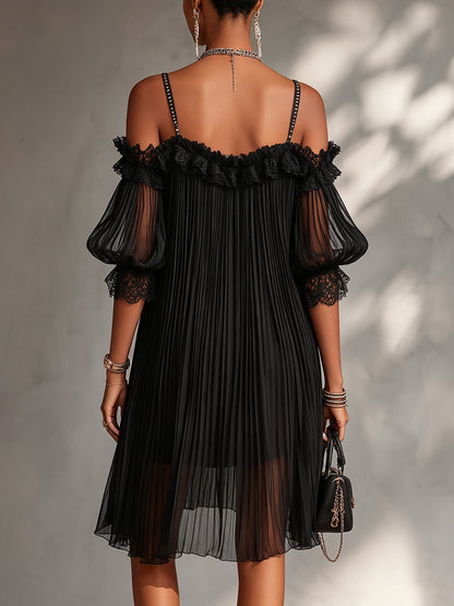 Camilla | Mini Abito in Chiffon Nero con Spalle Scoperte e Bordo in Pizzo