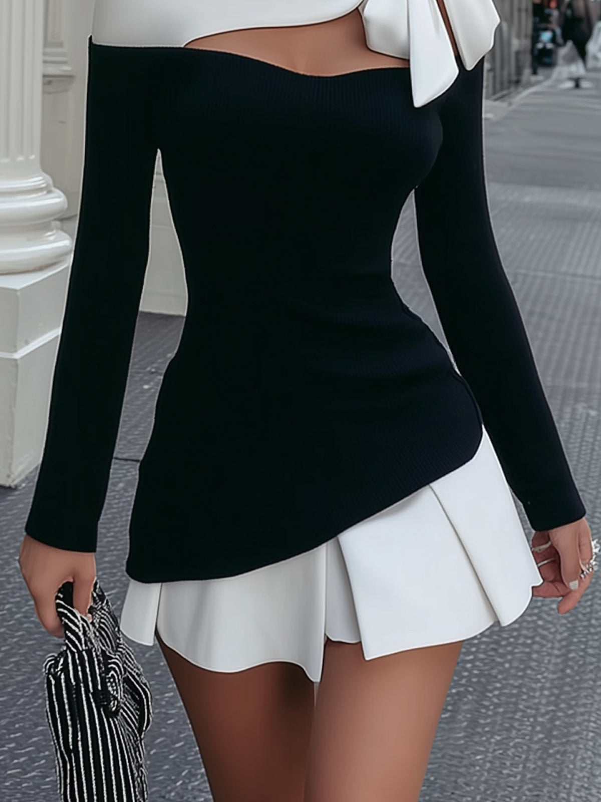 Faustina | Mini Abito Bianco e Nero con Spallina e Fiocco