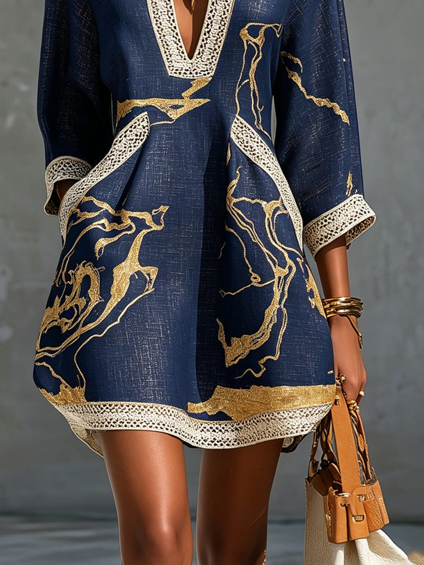 Astrea | Mini Abito Scollo a V con Stampa Oro e Blu Navy