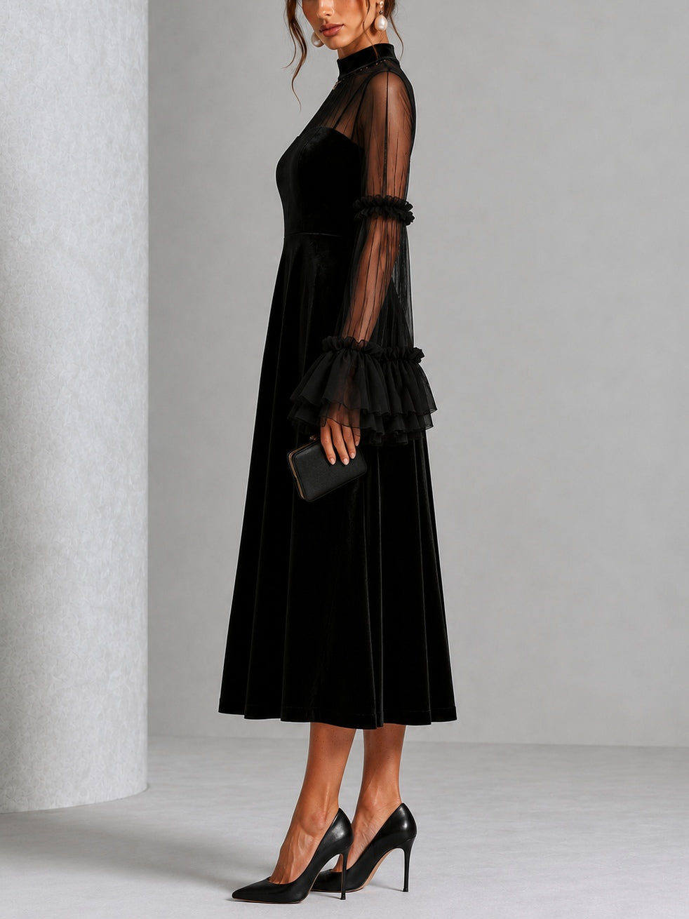 Ornella | Abito Midi in Velluto Nero con Tulle Trasparente