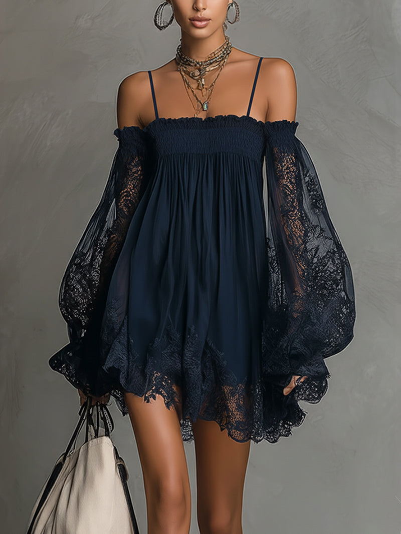 Noemi | Abito Corto in Chiffon Blu Navy con Spalle Scoperte e Finiture in Pizzo